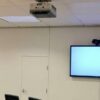 ТВ‑оборудование для лектория: дублирование экрана на проектор и ТВ одновременно